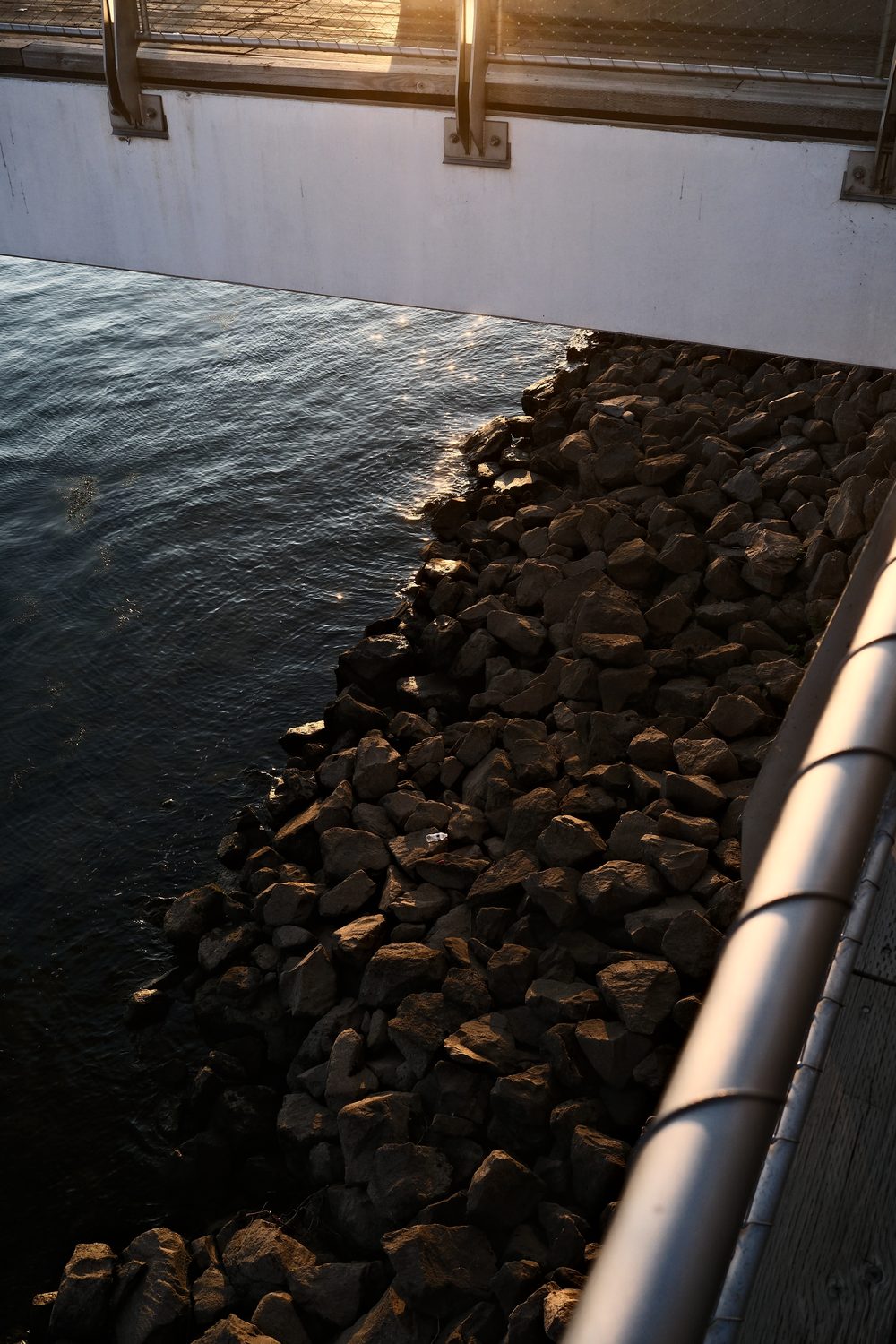 A photograph made with the Clear Noon recipe